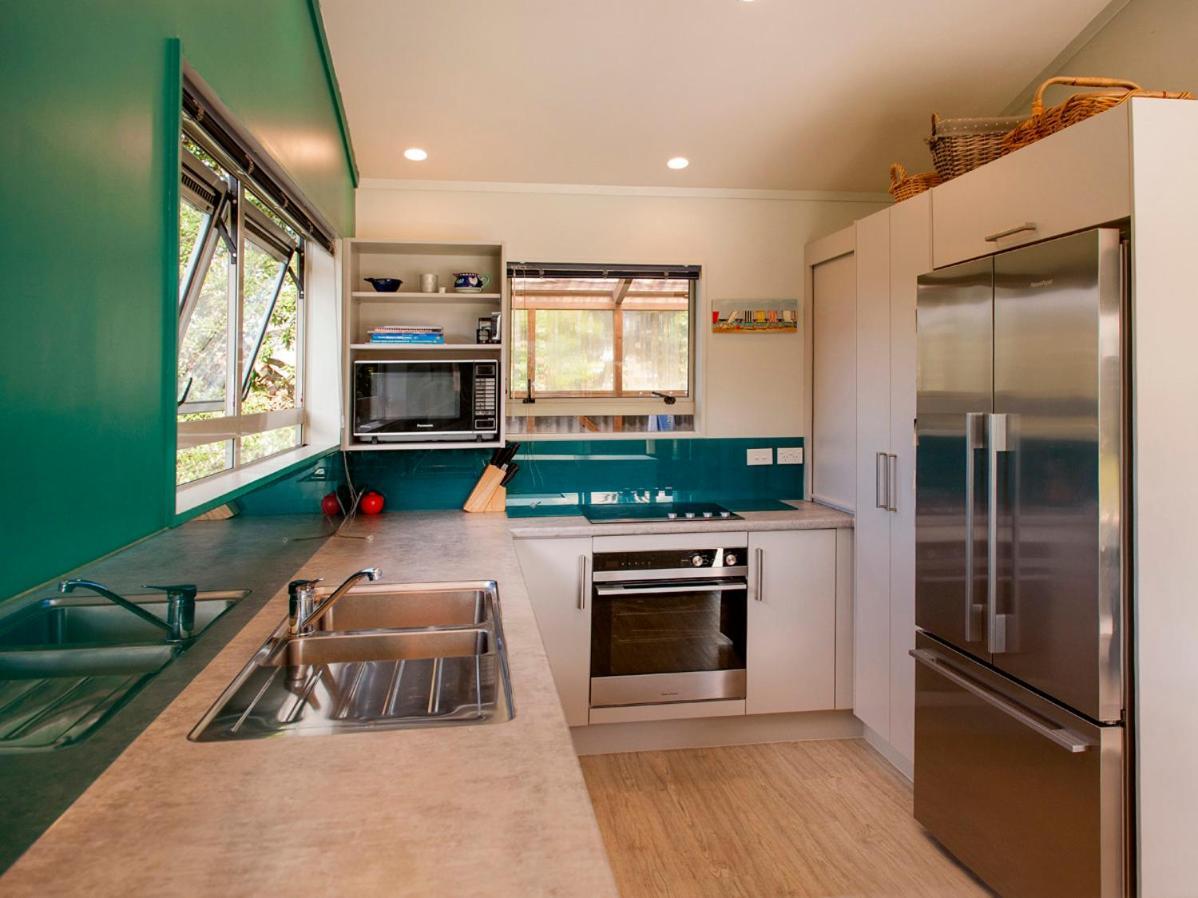 Coro Beach Haven - Hahei Holiday Home Esterno foto